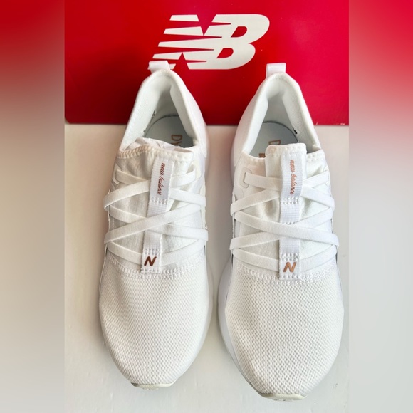 New Balance Shoes New Balance Womens Wsbeylw Beaya V Slipon Running